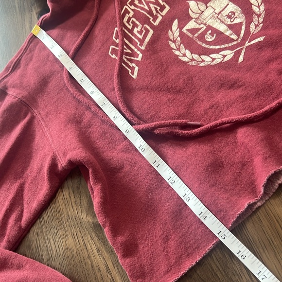 Wild Fable Women’s Cut Off Burgundy New York Hoodie Small - Picture 2 of 7